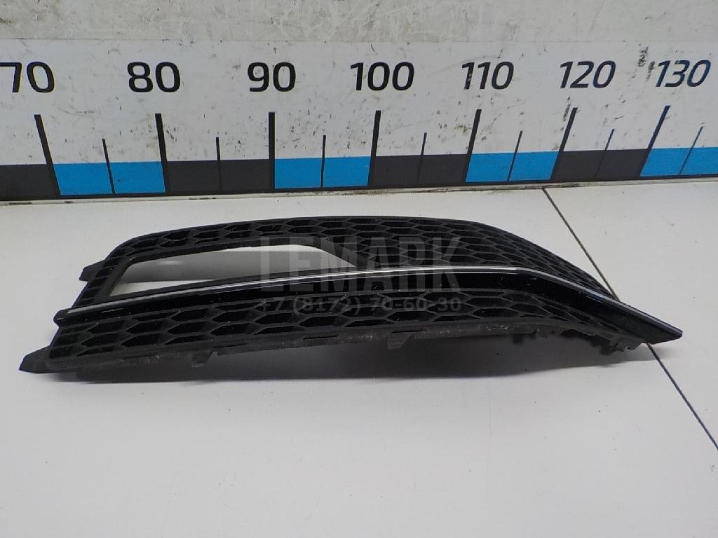 Решетка в бампер правая