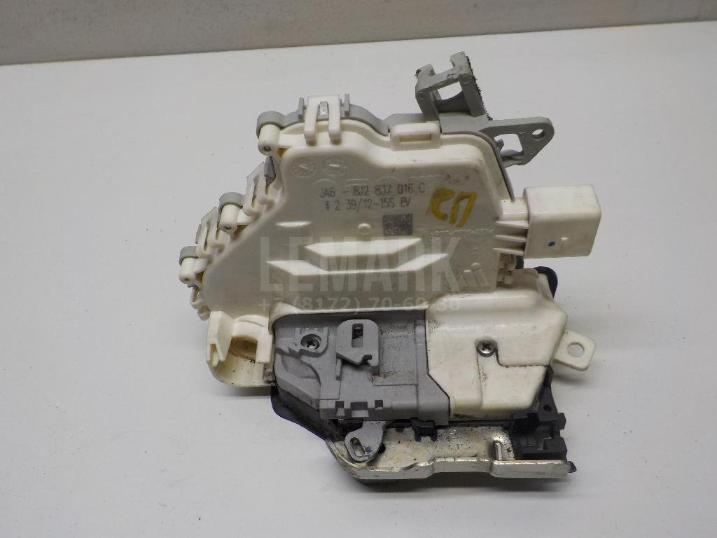 Замок двери передней правой