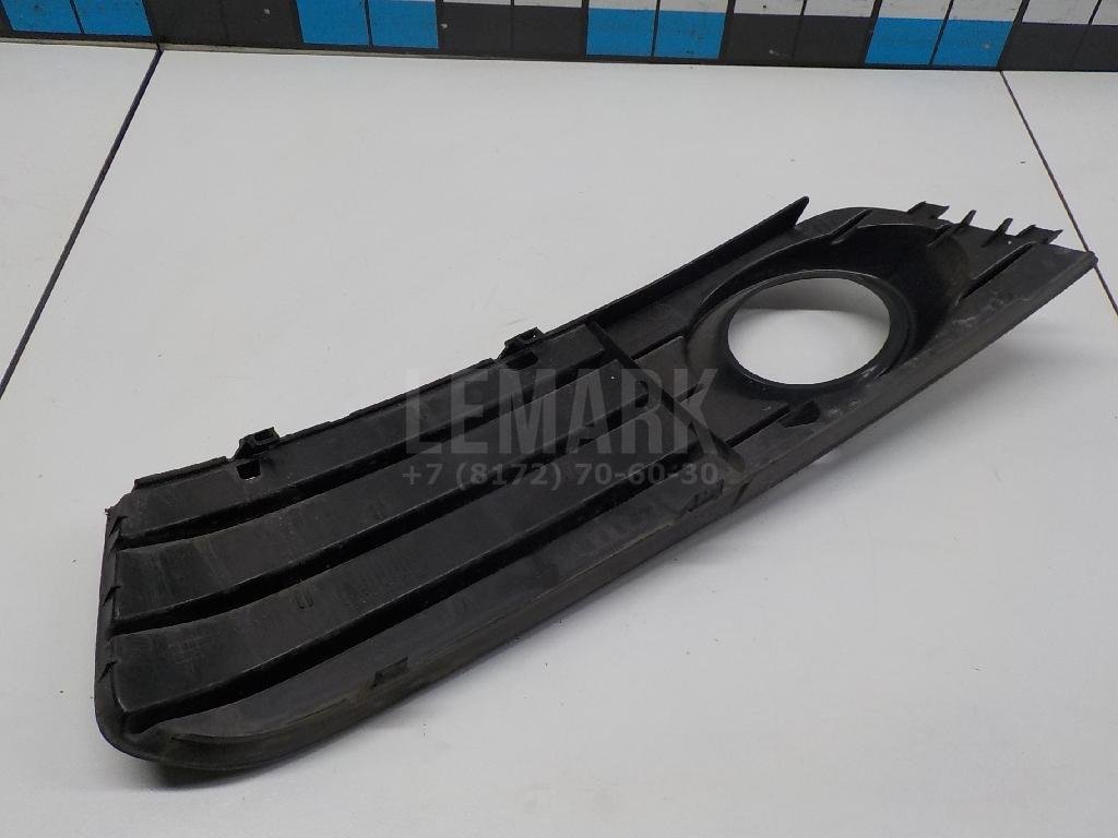 Решетка в бампер правая