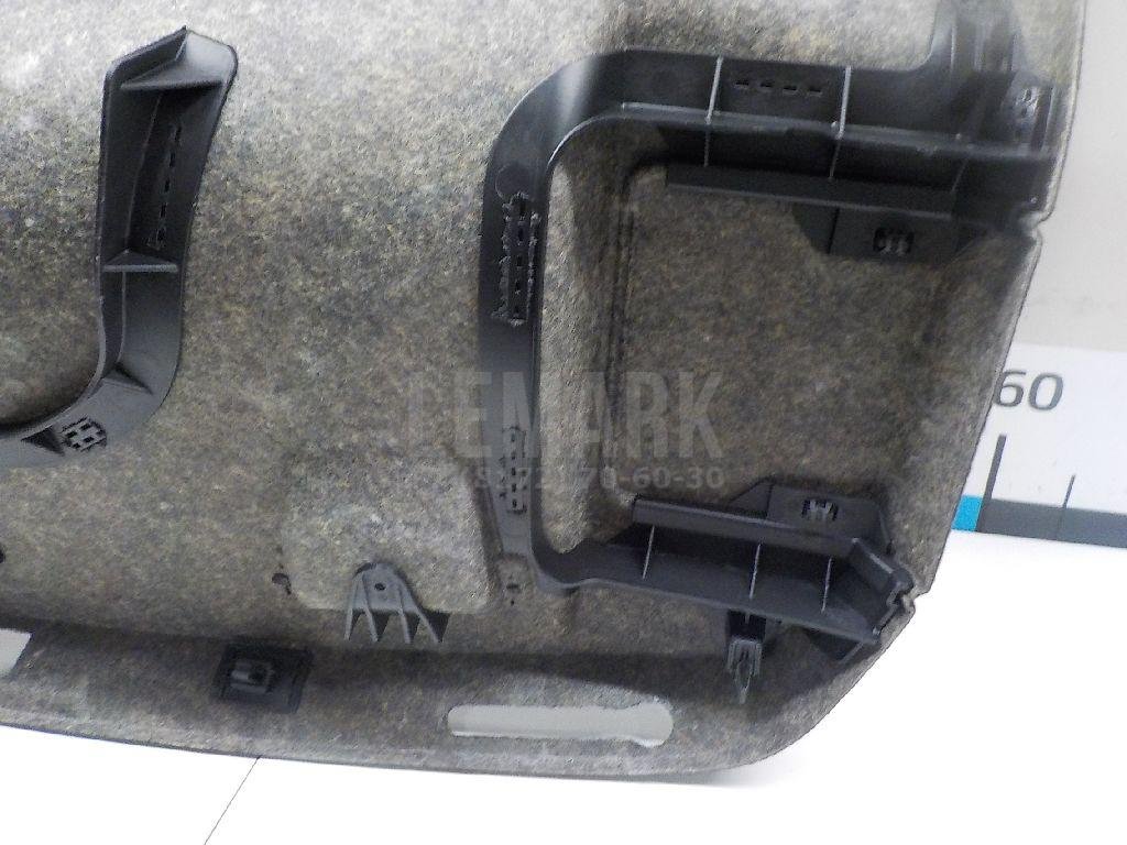 Обшивка крышки багажника