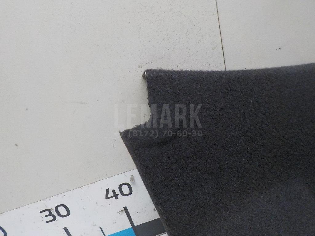 Обшивка крышки багажника