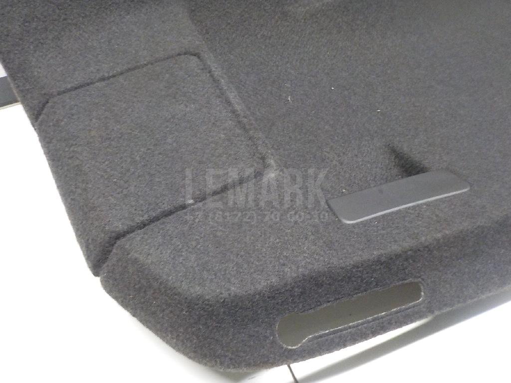 Обшивка крышки багажника