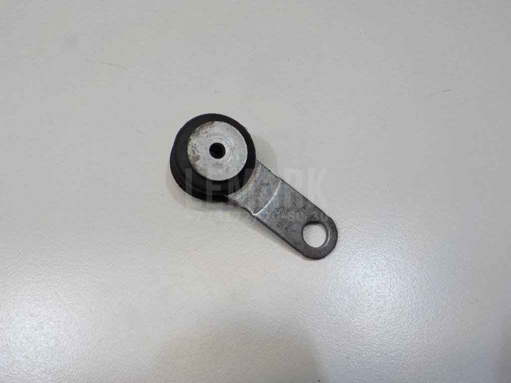 Кронштейн глушителя