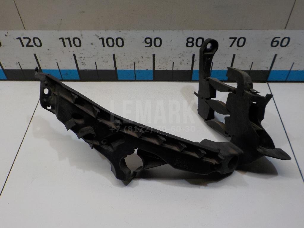 Кронштейн фар правый для  Alfa Romeo 156 1997-2005