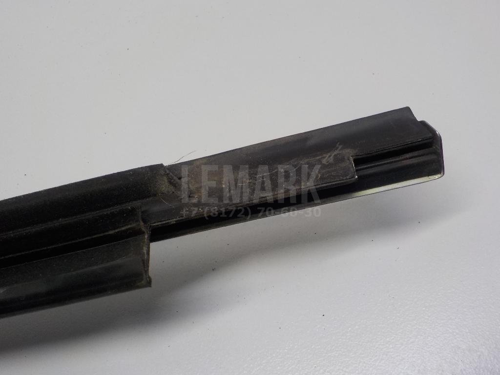 Накладка стекла заднего левого