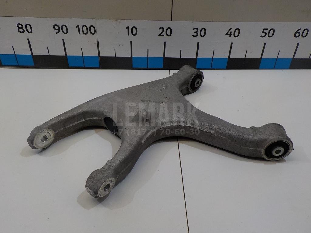 Рычаг задний нижний правый