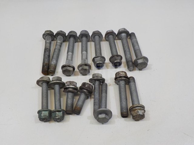 Болты задней подвески к-кт