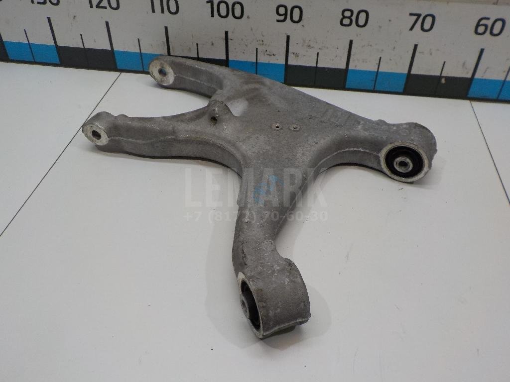 Рычаг задний нижний правый