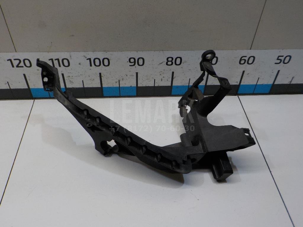 Кронштейн фар правый