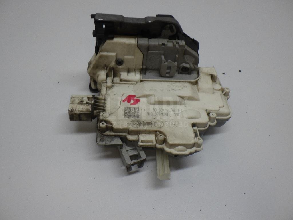 Замок двери задней правой