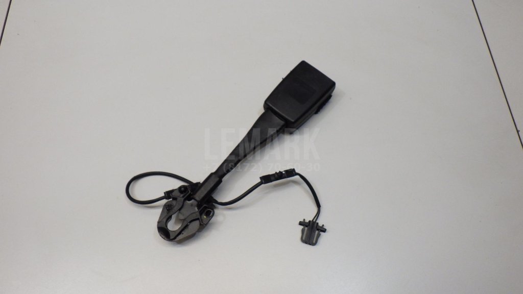 Ответная часть ремня безопасности