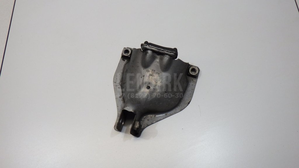 Кронштейн опоры двигателя