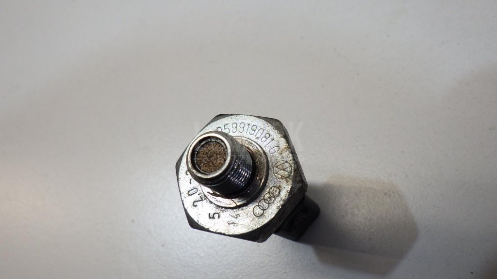 Датчик давления масла для  Alfa Romeo 159 2005-2011