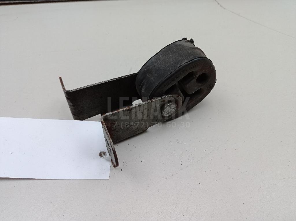 Кронштейн глушителя