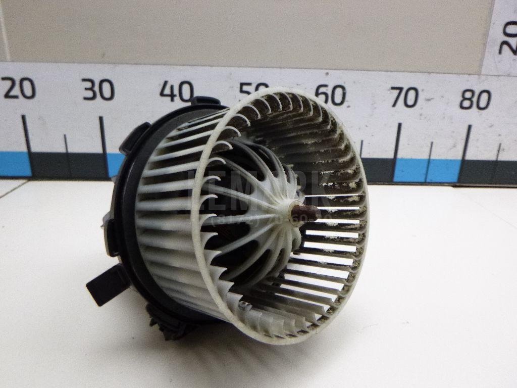 Моторчик отопителя для  Audi A3 (8Y) 2020