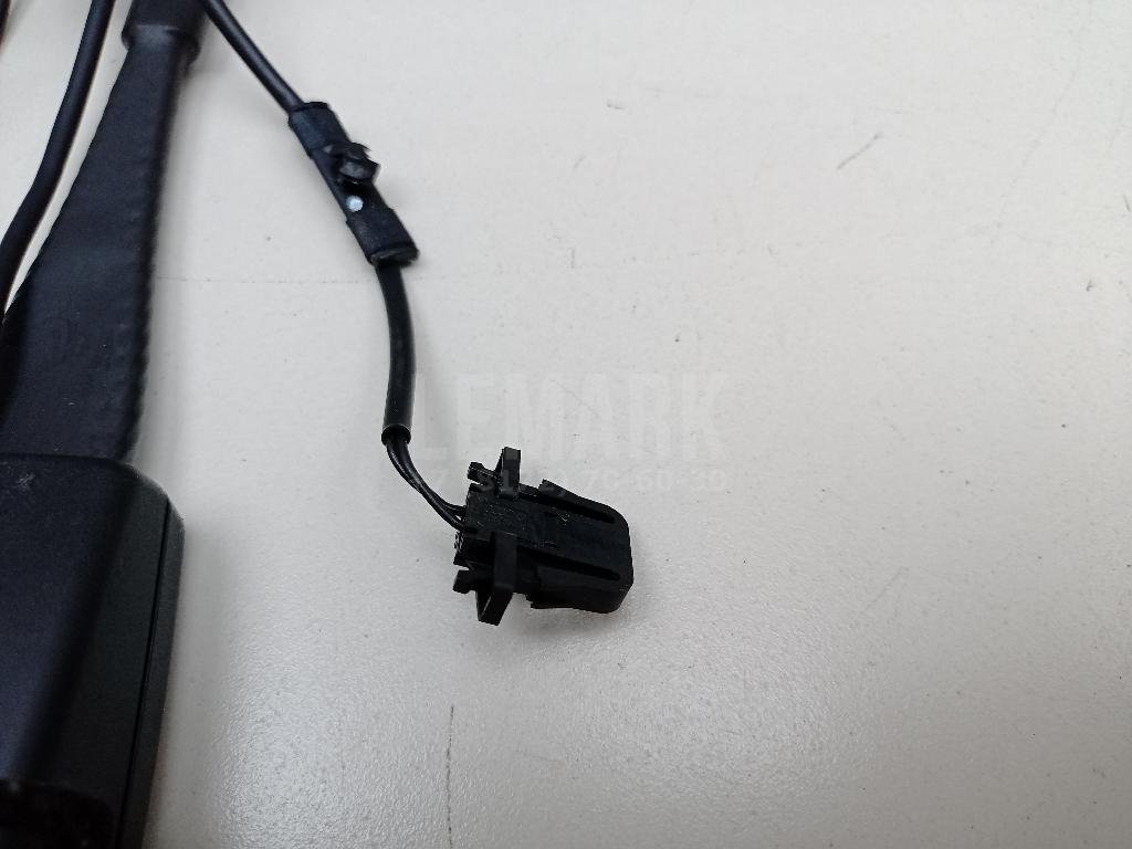 Ответная часть ремня безопасности