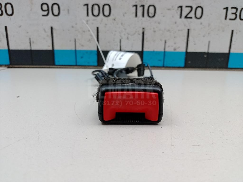 Ответная часть ремня безопасности