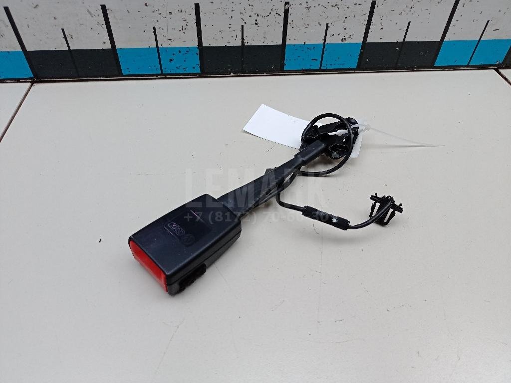 Ответная часть ремня безопасности