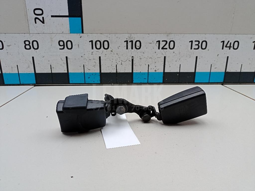 Ответная часть ремня безопасности