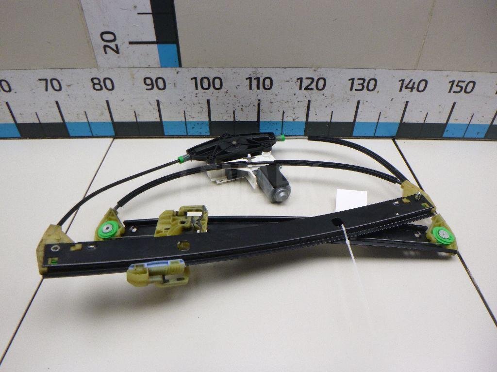 Стеклоподъемник электр. передний левый