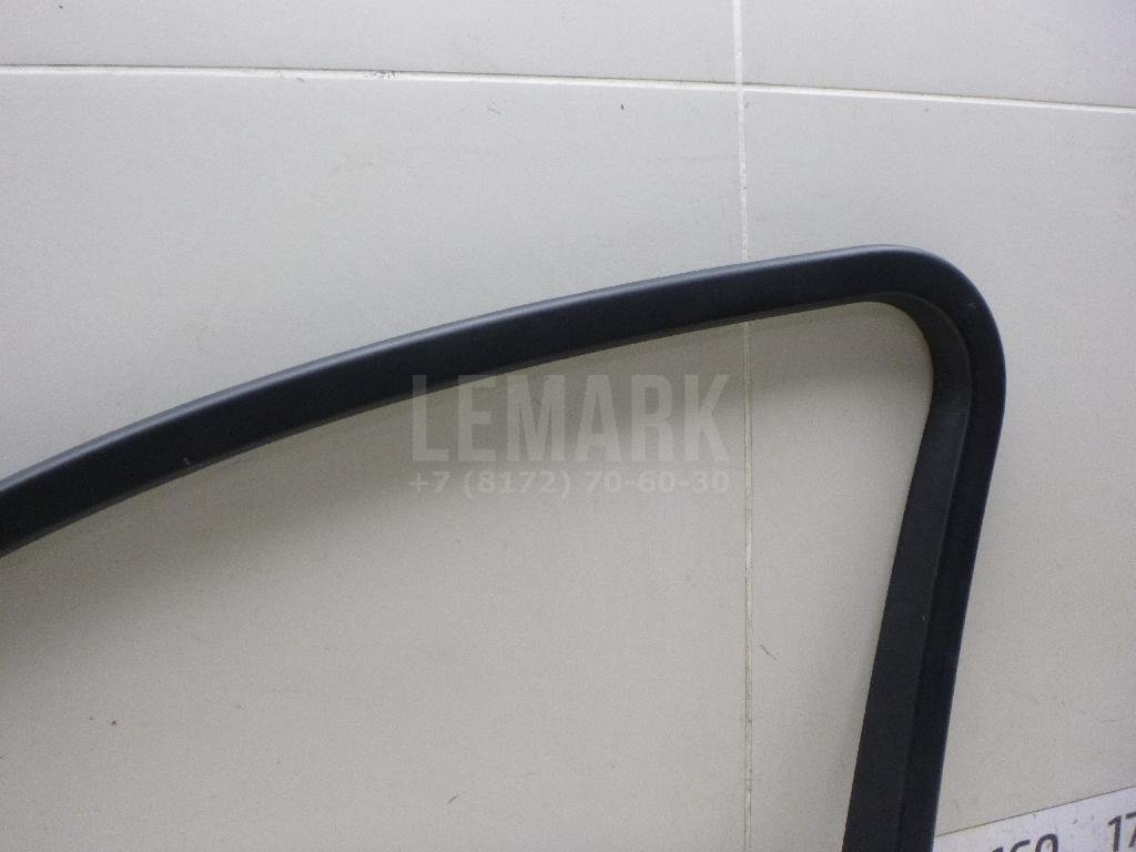 Накладка двери передней правой