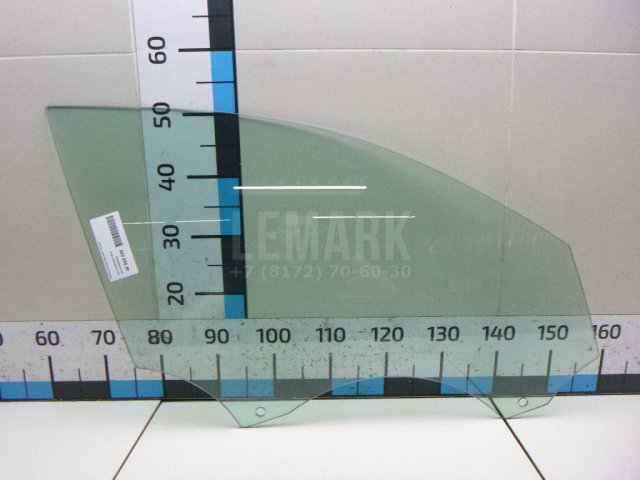 Стекло двери передней правой