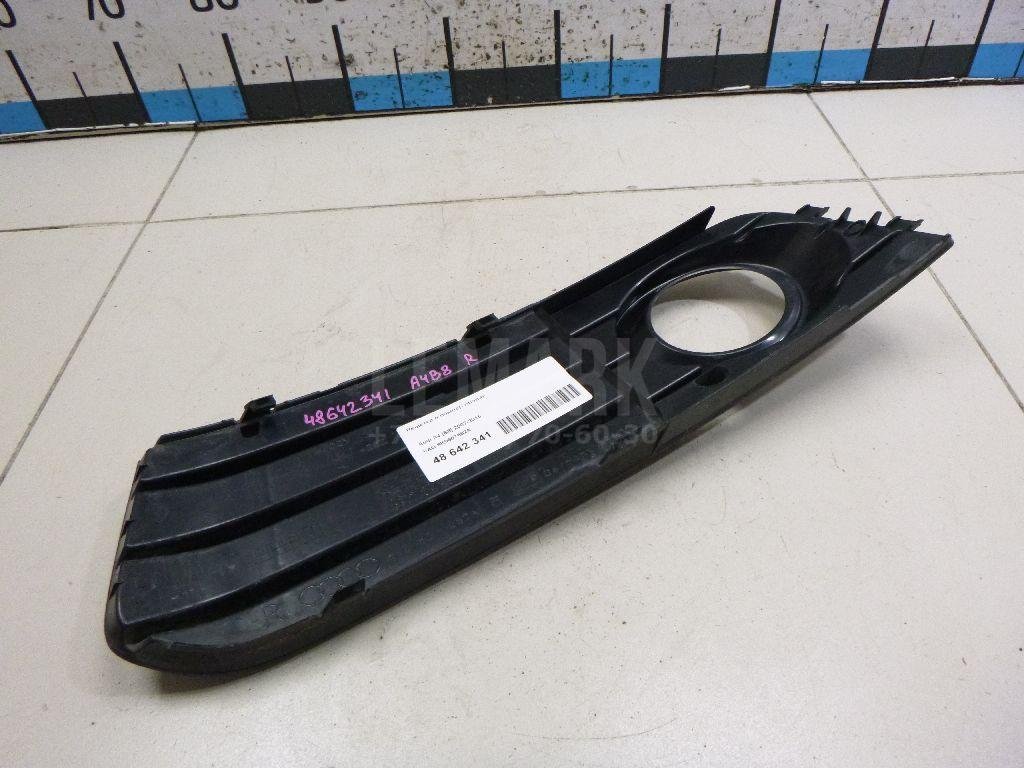 Решетка в бампер правая