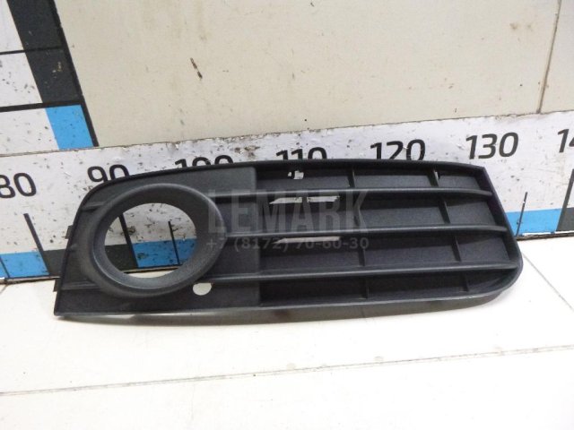 Решетка в бампер правая