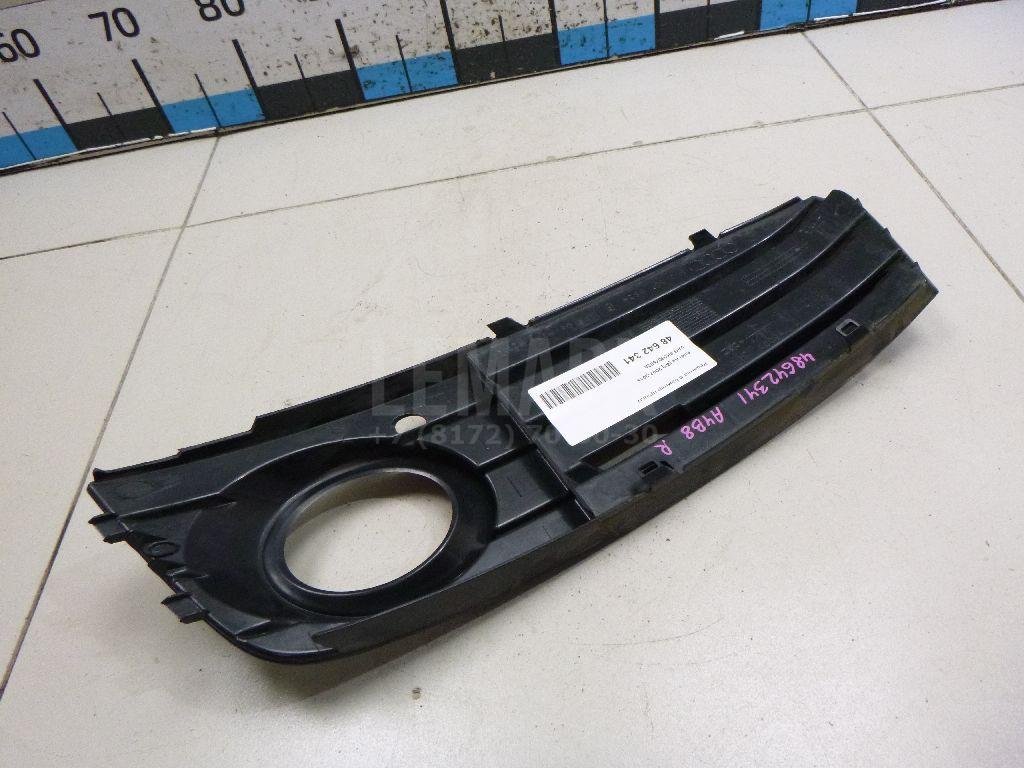 Решетка в бампер правая