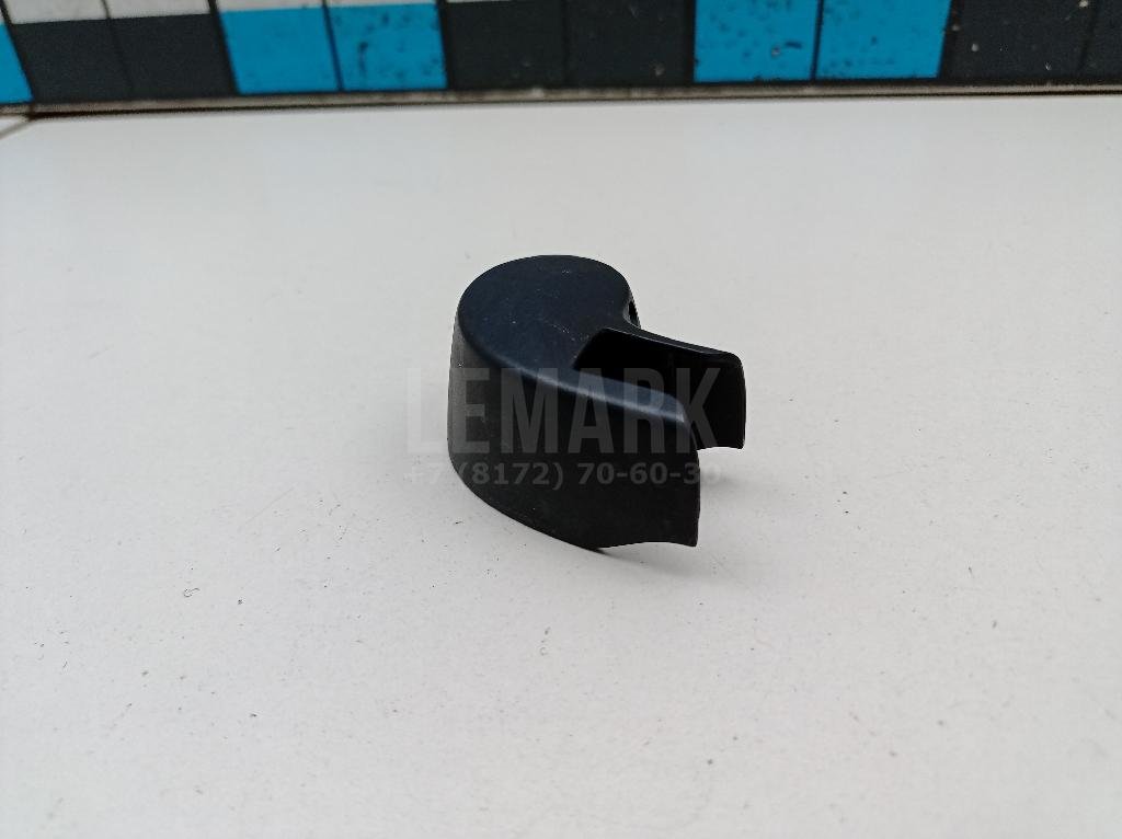 Крышка поводка стеклоочистителя