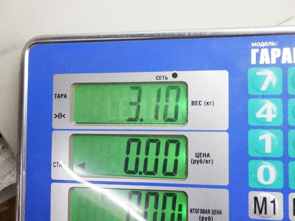 Стекло двери передней левой