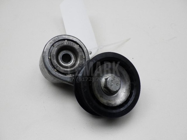 Ролик руч.ремня с кронштейном