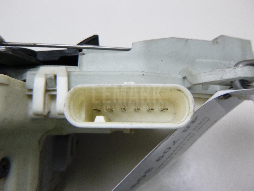 Замок двери задней левой