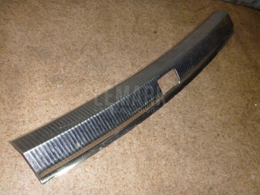 Обшивка багажника