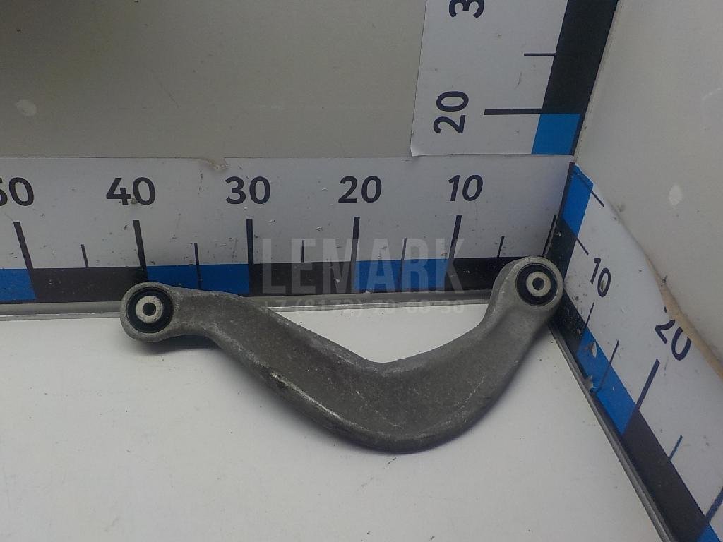 Рычаг задний верхний левый