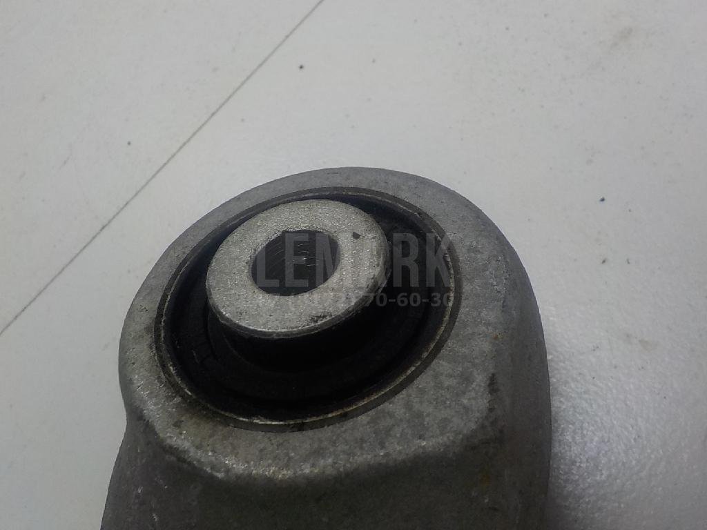 Рычаг задний верхний левый