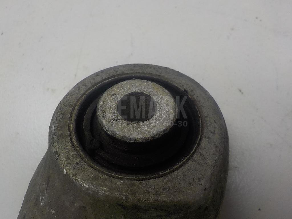 Рычаг задний верхний левый