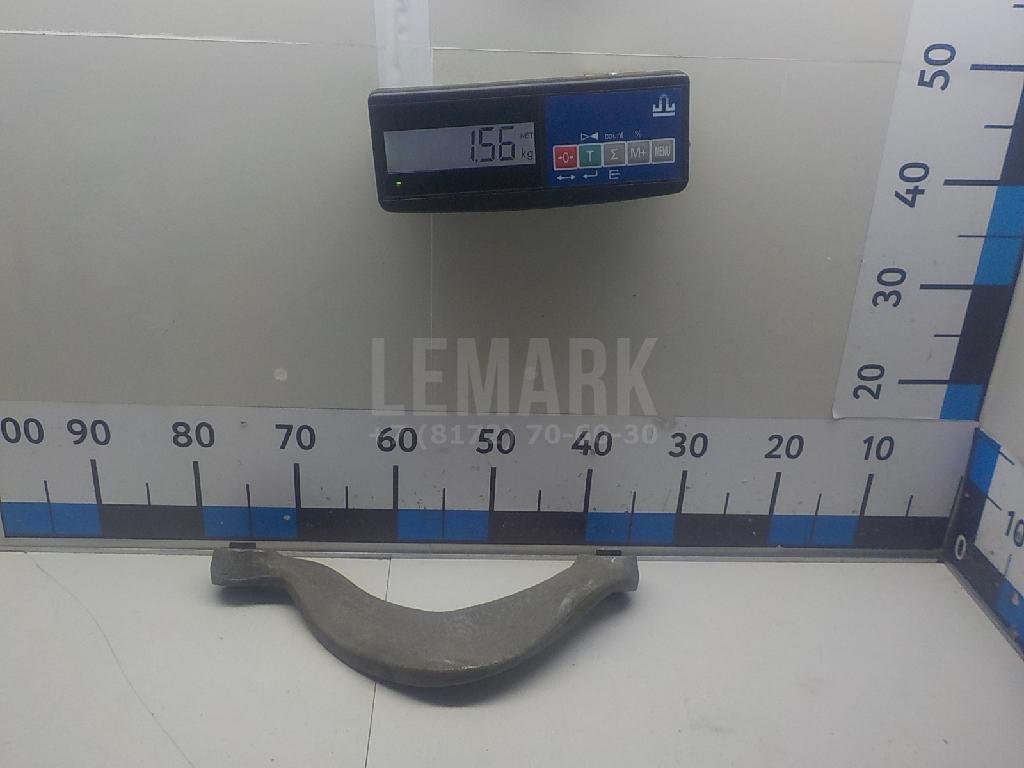 Рычаг задний верхний правый