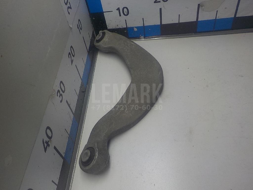 Рычаг задний верхний правый