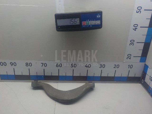 Рычаг задний верхний правый