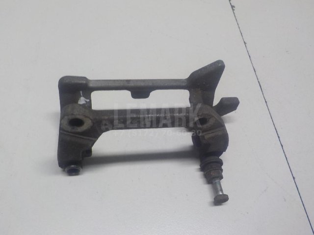 Скоба суппорта заднего правого