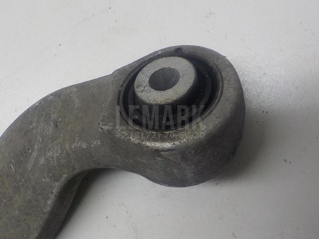 Рычаг задний верхний левый