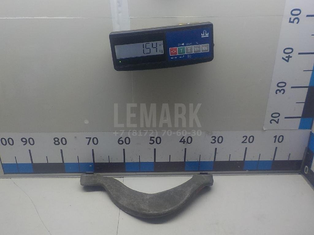 Рычаг задний верхний правый