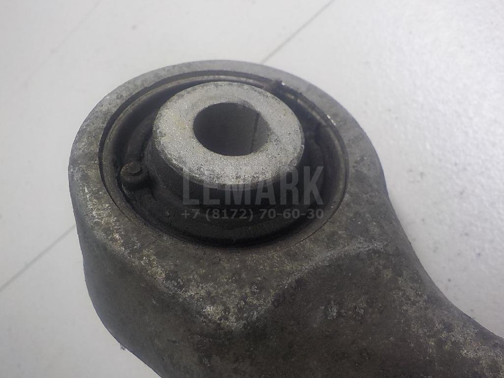 Рычаг задний верхний правый