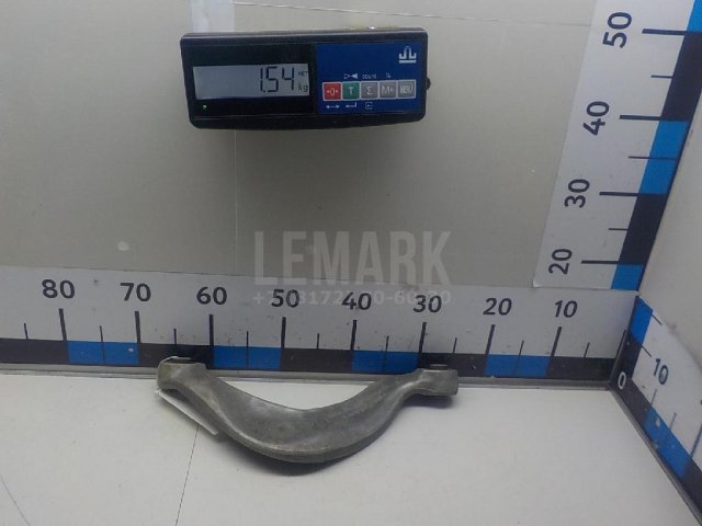 Рычаг задний верхний левый