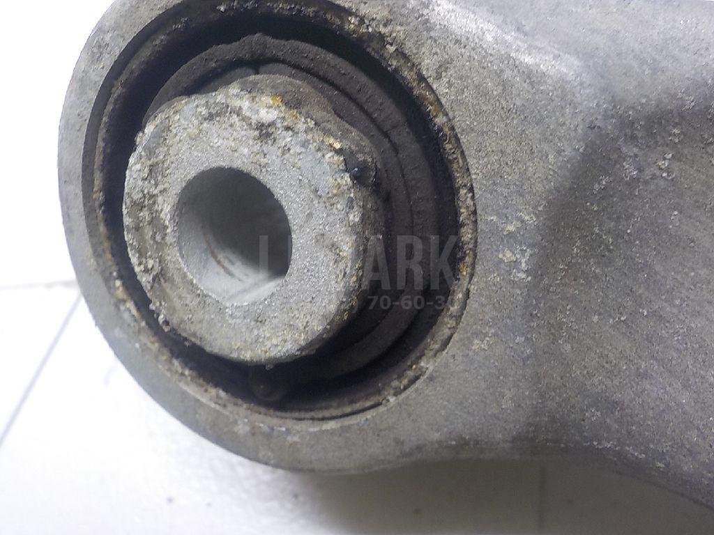 Рычаг задний верхний левый