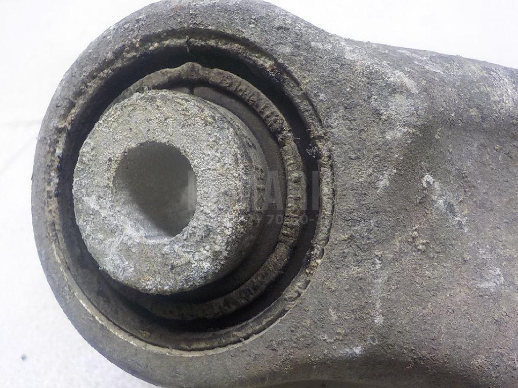 Рычаг задний верхний левый