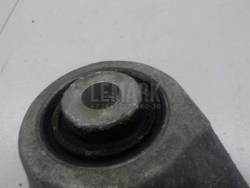 Рычаг задний верхний левый