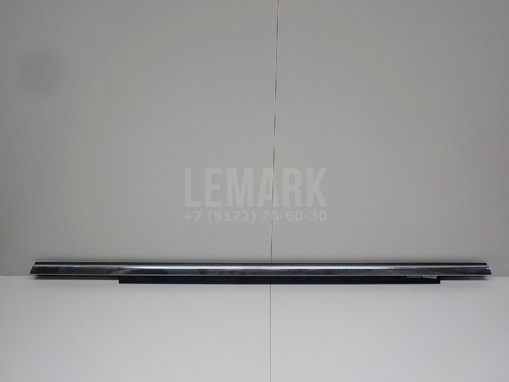 Накладка стекла заднего правого