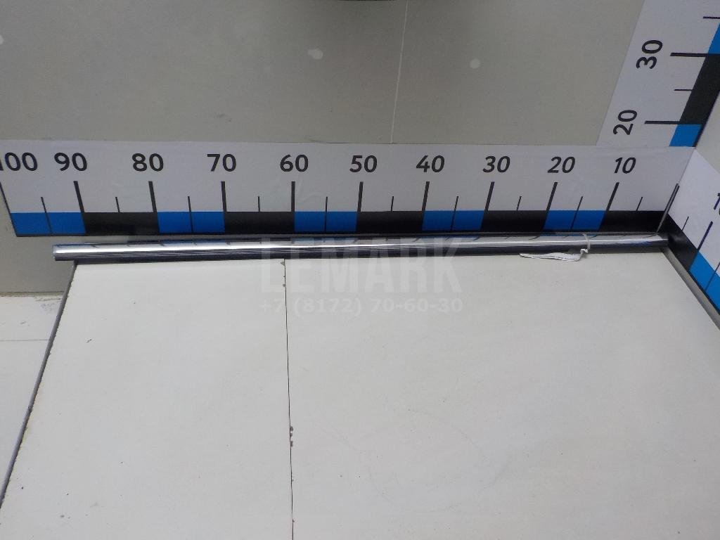 Накладка стекла заднего правого